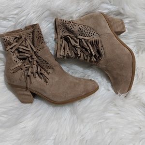NWOT Brown Booties